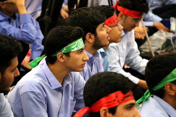 یادواره شهدای دبیرستان ماندگار امام صادق(ع) قم