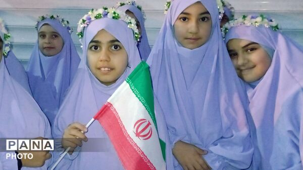 حضور پررنگ کودکان و نوجوان در تجمعات شبانه 