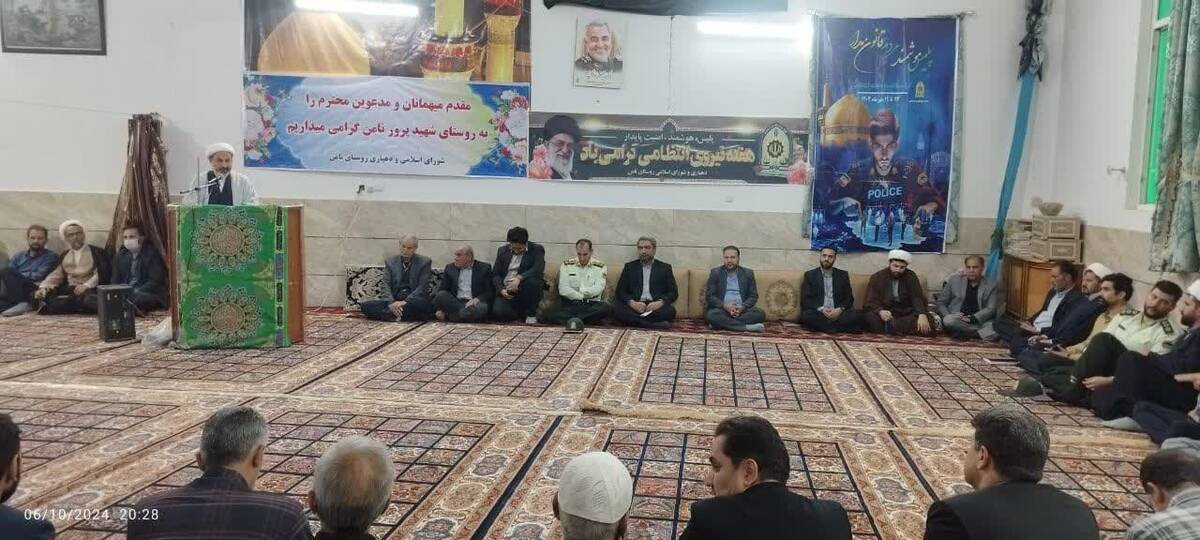 اولین نشست فعالان قرآنی، فرهنگی و هنری در روستای نامن شهرستان داورزن 