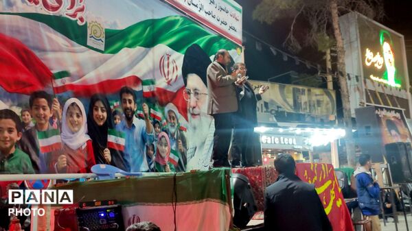 گردهمایی‌های پیوسته میدان امام(ره)