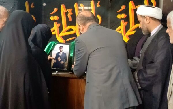 اشک و افتخار در شهرداری خشکبیجار؛ آیین ویژه دهه فاطمیه برای مادران شهدا