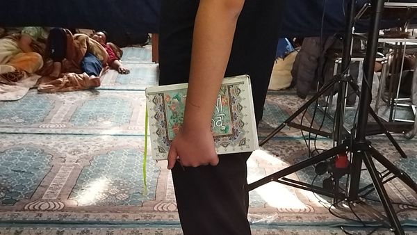  تفریح و مطالعه در دل اعتکاف