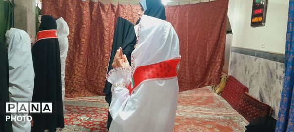  اقامه نماز عبادی سیاسی جمعه همزمان با سی و چهارمین روز شهادت قائد امت حضرت آیت الله خامنه‌ای 