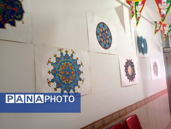 نمایشگاه هفته ماها در مدرسه فضیلت فاروج