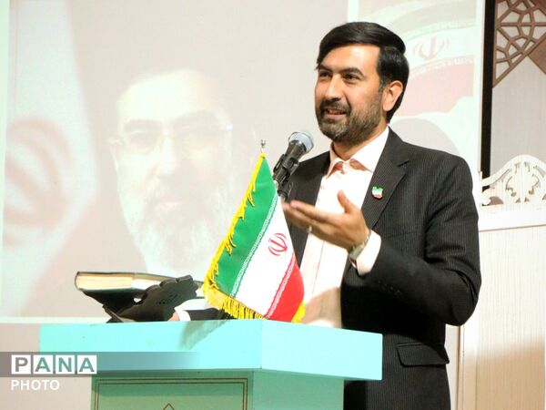 تجلیل از پژوهشگران برتر و برگزیدگان رویداد «الفتا»ی کبودراهنگ 