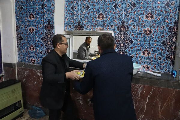 ارادتمندان اهل‌بیت در شب چهارم فاطمیه گرد هم آمدند