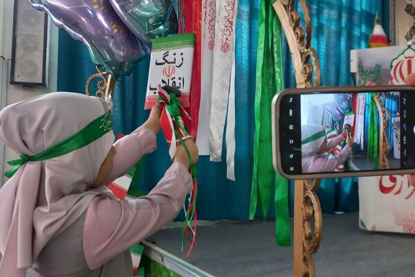 نوای زنگ انقلاب از مدرسه شهید سرافراز اسلامشهر برخاست