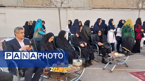 بازارچه کمک به غزه در هنرستان کاردانش امام حسن مجتبی (ع) ناحیه۶ مشهد