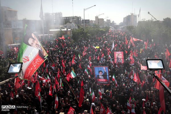 مراسم تشییع پیکر مطهر رهبر شهید انقلاب در تهران - 3
