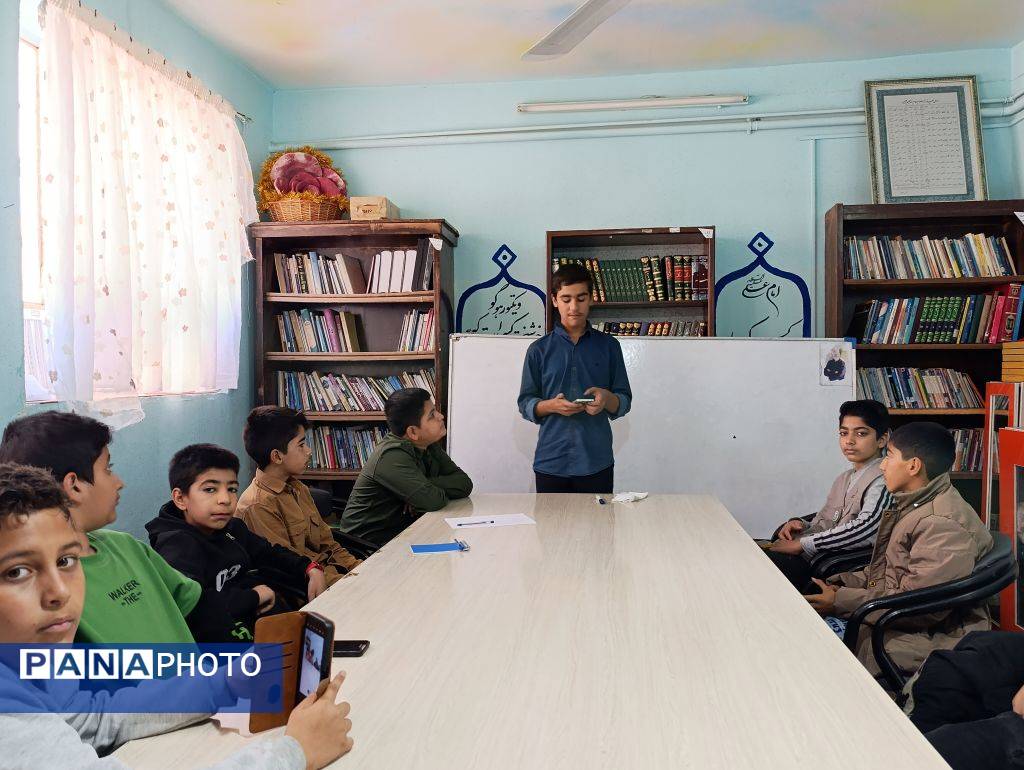 کارگاه خبرنگاری و انتخاب سر دبیر خبرنگاران پسر در شهرستان خلیل‌آباد 