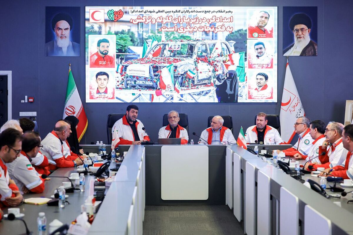 پزشکیان: باید با منطق، یکدیگر را قانع کنیم/ ضرورت پرهیز از دعوا و تخریب 