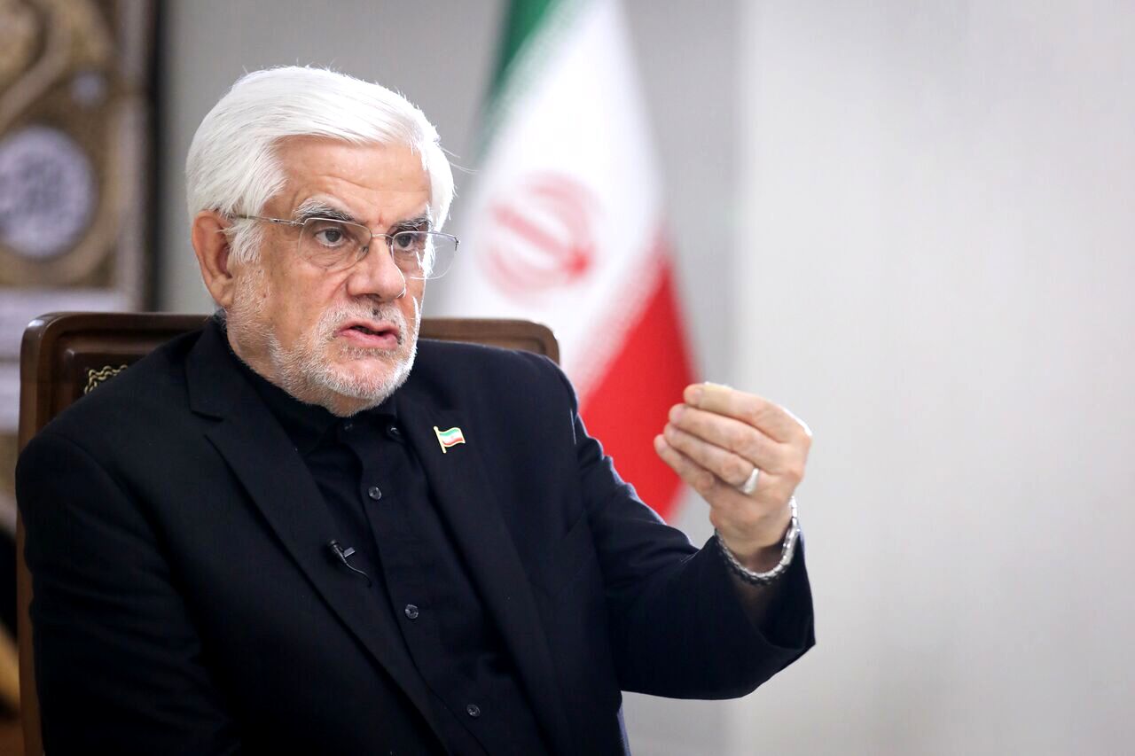عارف: یا یک بازار نفت آزاد برای همه، یا ریسک هزینه‌های قابل توجه برای همه/ نمی‌توان صادرات نفت ایران را محدود کرد