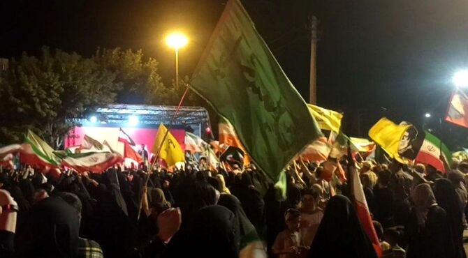 شبِ ایستادگی در قلبِ میدان؛ فریادِ اقتدارِ مردم قرچک خاموش‌شدنی نیست