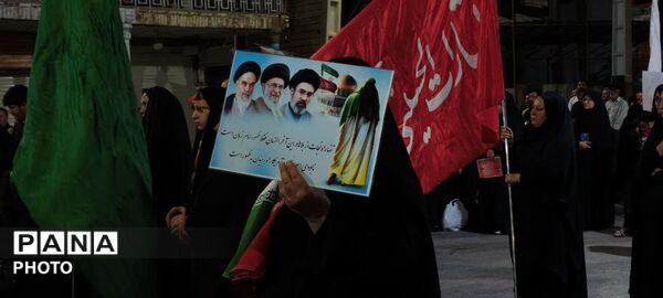 مراسم راهپیمایی و عزاداری برای تشییع رهبر شهید در گچساران 