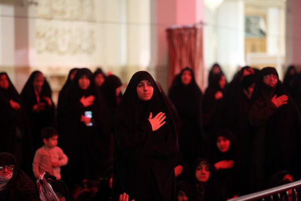 مراسم عزاداری سالروز وفات حضرت زینب در حرم بانوی کرامت