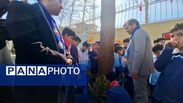 مراسم روز درختکاری در دبستان استاد شهریار 