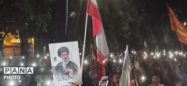 خونخواهی امام شهید ایران در خیابان امام خمینی-۱