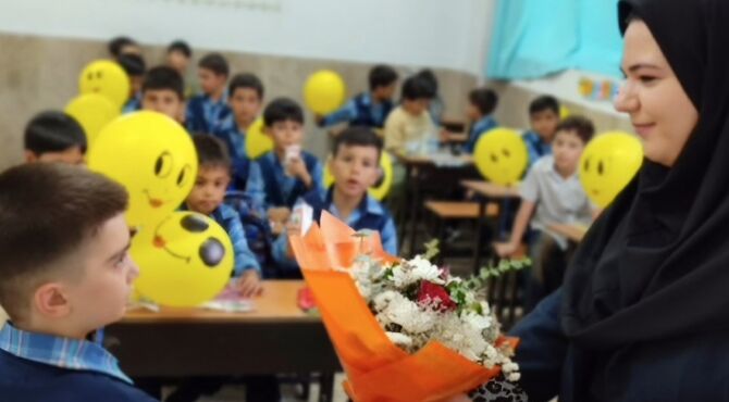 جشن شکوفه‌ها؛ آغاز شیرین یک فصل تازه برای دانش‌آموزان کلاس اول
