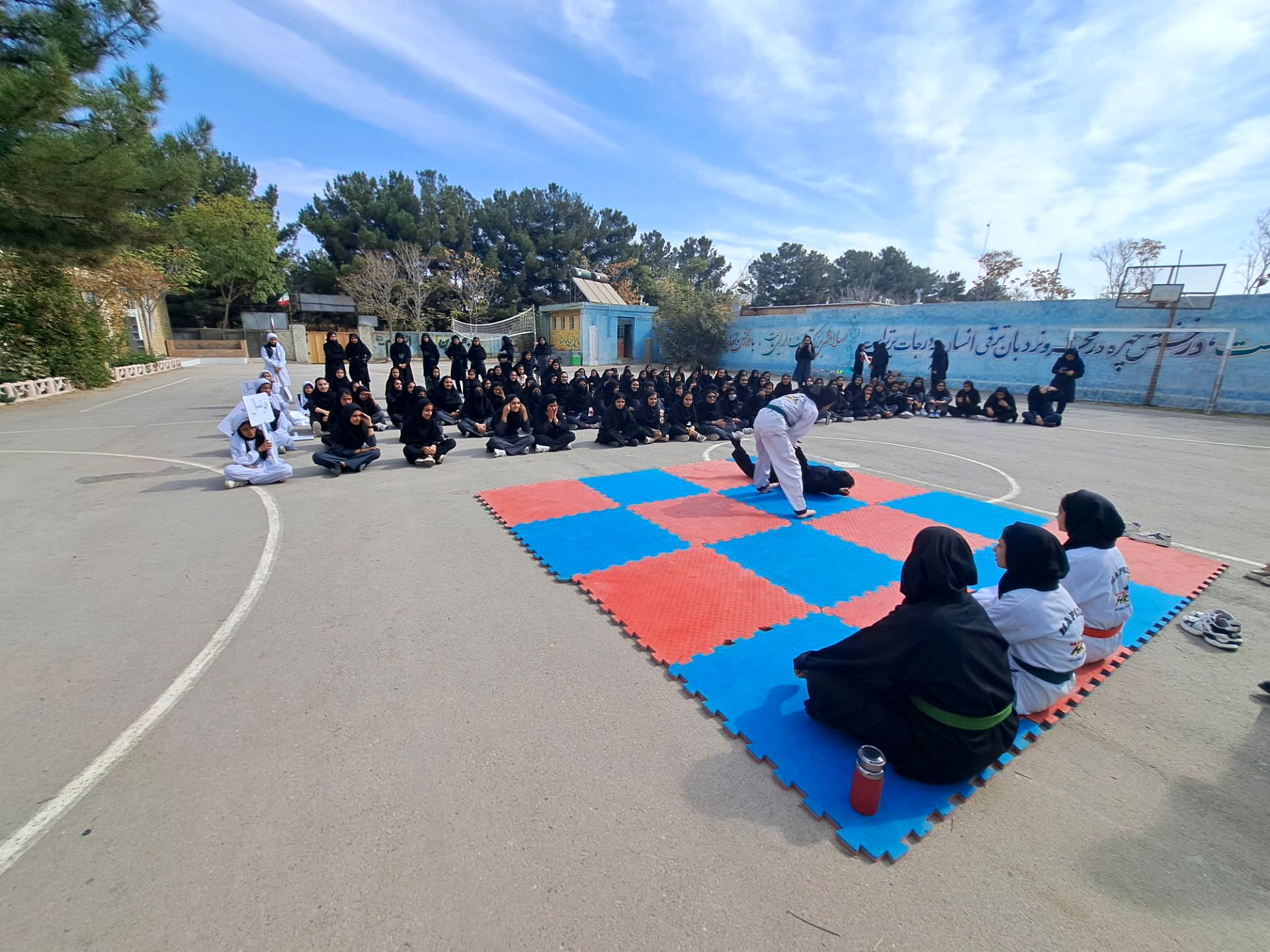المپیاد ورزشی درون مدرسه ای در آموزشگاه تکتم باخرز