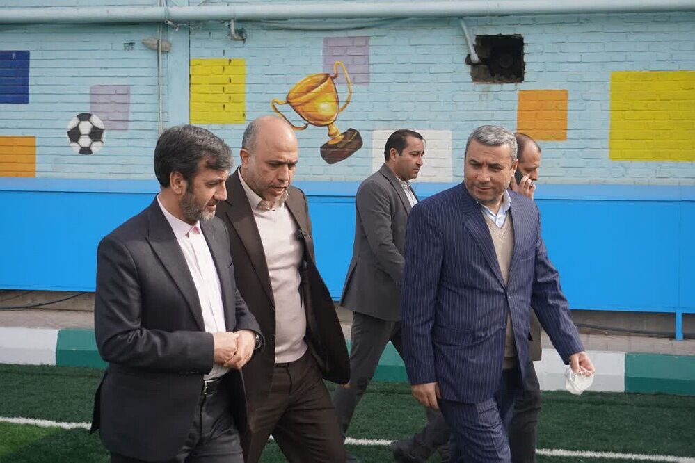 بازدید سرزده فرماندار ویژه شهرستان‌ری از پروژه‌های عمرانی، فرهنگی و خدمات شهری