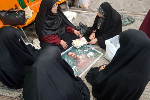 اعتکاف دانش‌آموزان در مسجد امام حسین رباط‌کریم