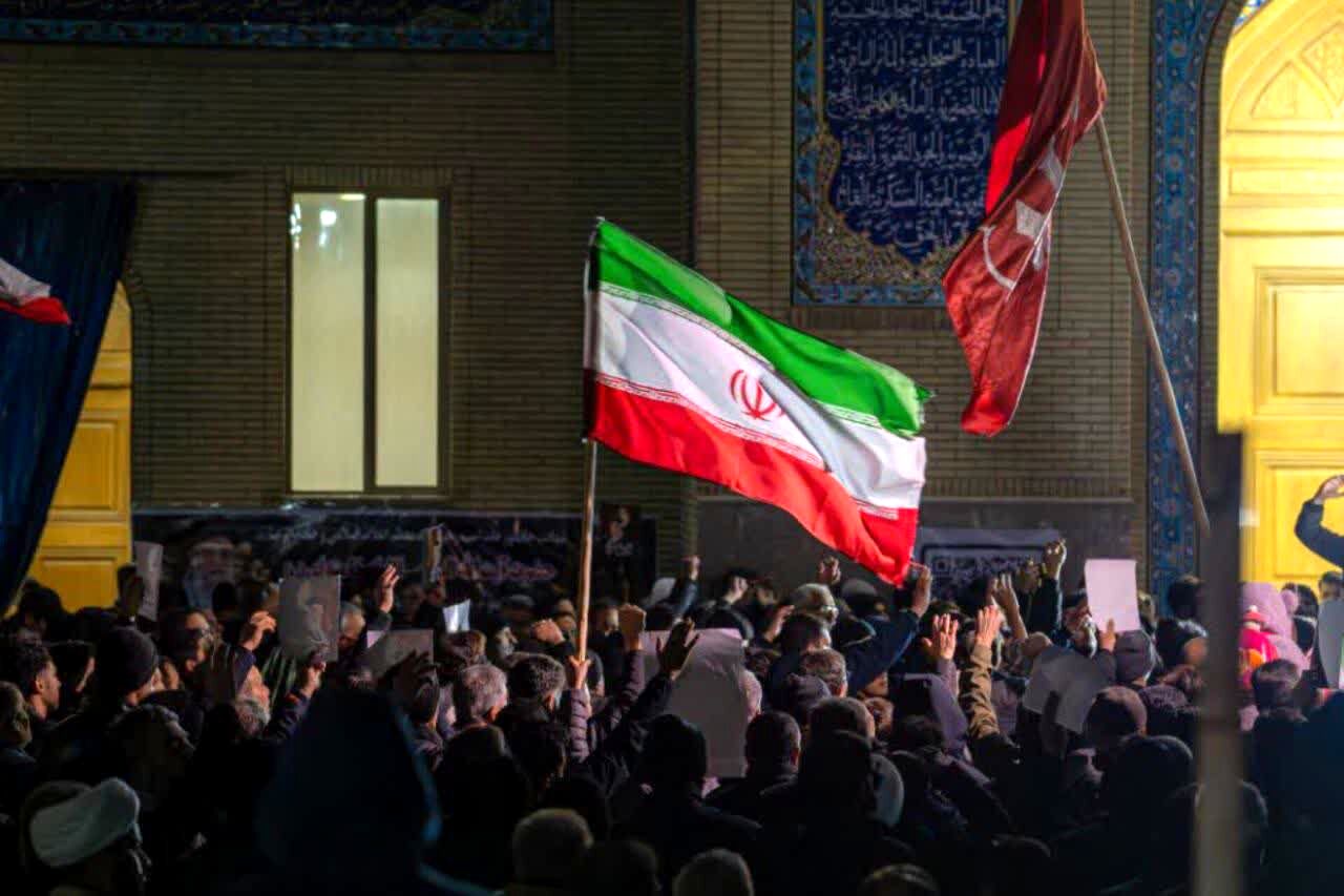 حضور پرشور مردم در تجمعات مردمی خونخواهی رهبر شهید