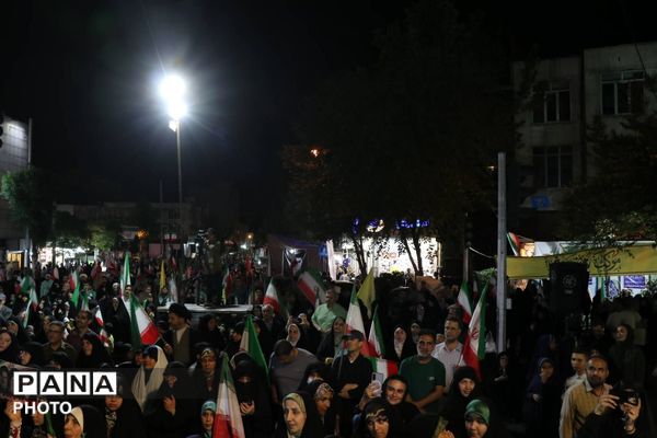 قدردانی از معلمان در قلب شهر؛ توسط آموزش و پرورش منطقه ۱۲