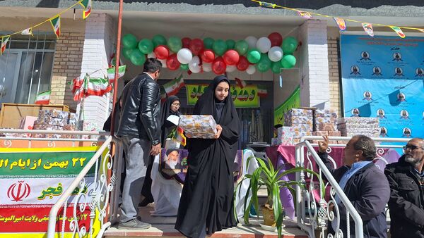 تجلیل از دانش‌آموزان ممتاز آموزشگاه پگاه