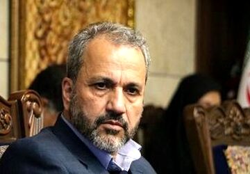کارفرمایان اتباع غیرمجازشان را معرفی کنند
