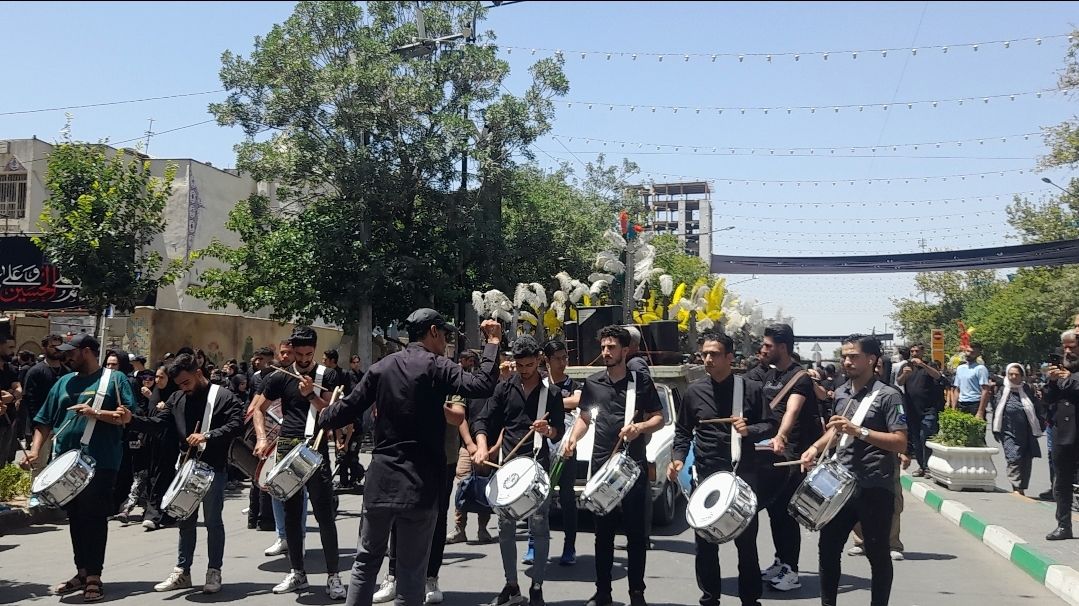 حال و هوای صحن و سرای رضوی در ایام سوگواری اباعبدالله الحسین (ع)