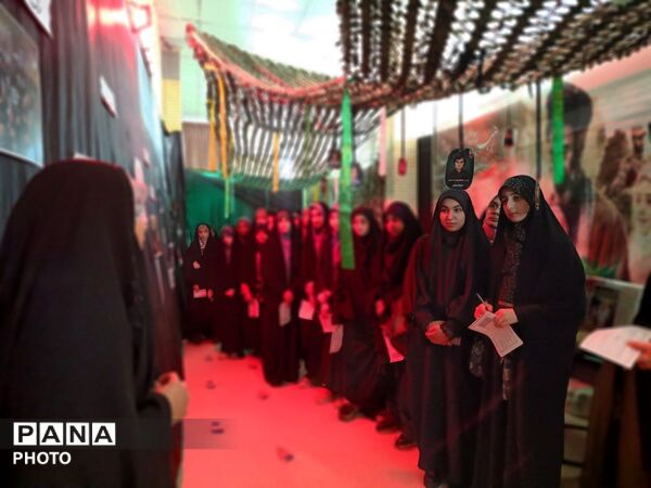 آغاز بازدید دانش‌آموزان از «پاتوق نوجوان مبارز» و غرفه‌های تخصصی
