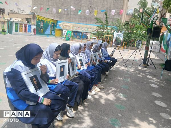 مراسم نهال امید یادواره شهید جاوید الاثر ماکان نصیری درمدرسه میثاق ناحیه ۳