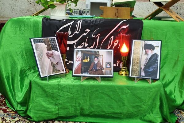 نبودنتان سایه‌ای‌ است روی همه‌ی لحظه‌ها