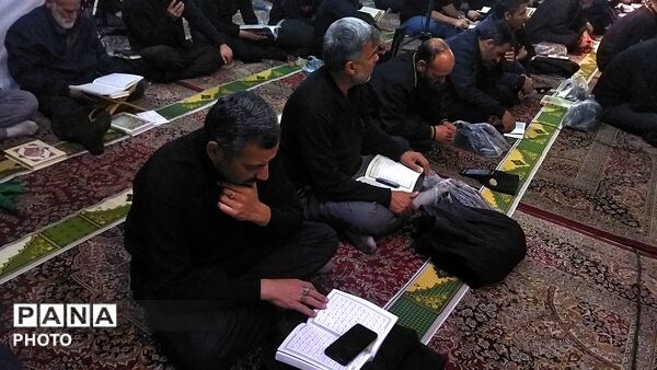 مراسم شب ۱۹ ماه رمضان در مسجد جامع نیشابور 