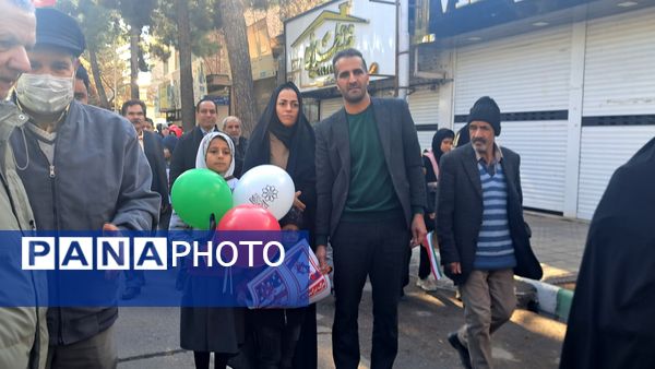 راهپیمایی و جشن یوم الله ۲۲ بهمن در شهرستان گناباد 