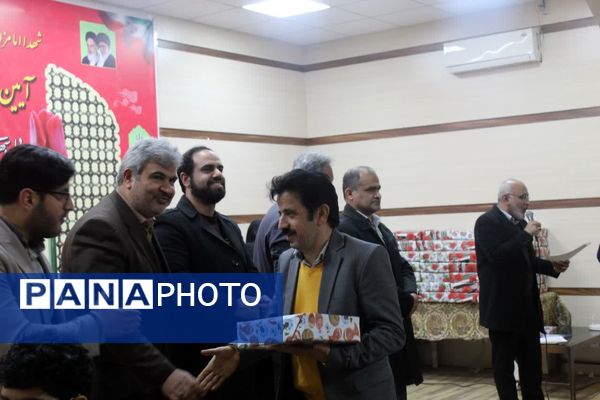 اختتامیه پنجمین دوره ملی لاله‌های روشن در مازندران 