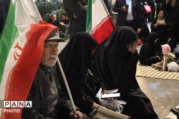 دویست و سی و دو شب از اجتماعات شبانه حسینیه امام خمینی نیشابور 
