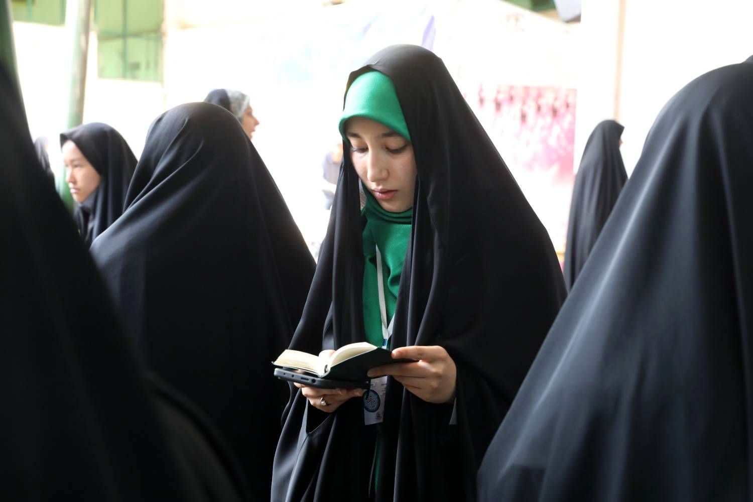 ۳ هزار دانش‌آموز تهرانی در مرحله استانی چهل‌وسومین دوره مسابقات قرآن، عترت و نماز شرکت کردند