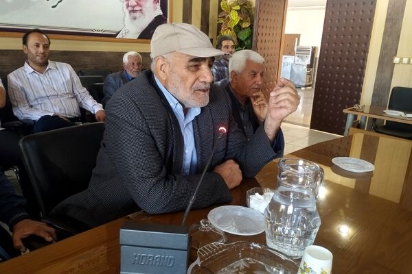 نشست شورای کشاورزی قروه با محوریت مدیریت آب و برق