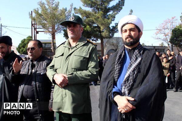 تجمع مردم ولایتمدار شهرستان جاجرم در  میدان امام خمینی (ره) 