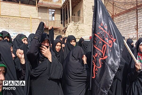 حضورخودجوش مردم سادات شهر بار به مناسبت شهادت حضرت آیت الله خامنه ای 