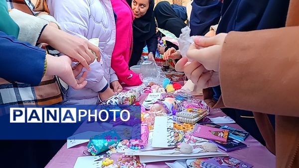 بازارچه کار و فناوری در دبیرستان کوثر فرهنگیان