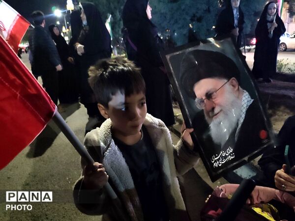 قاب پانا میزبان اجتماع پرشور مردمان ولایت مدار نیشابور در بلوار فضل