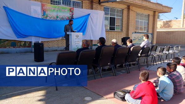 جشن آغاز سال تحصیلی در دبیرستان نمونه دولتی شهید حاج قاسم سلیمانی بن 