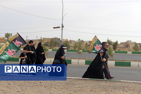 پیاده‌روی خانوادگی جاماندگان اربعین حسینی(ع) در قم