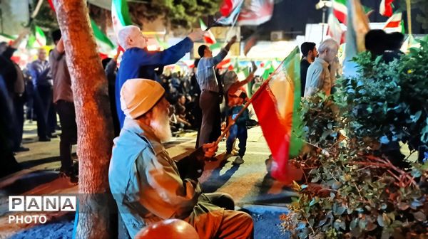 شصت‌ونهمین شب حماسه‌آفرینی مردم نیشابور رقم خورد