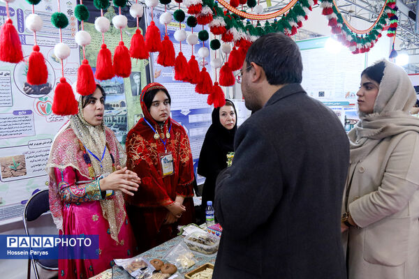 سومین نمایشگاه دستاوردهای پژوهشی سمپاد