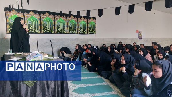 گرامیداشت ایام فاطمیه در مدرسه فاطمه الزهرا(س)