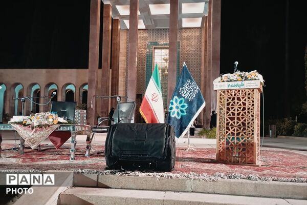 شب شعر طنز شیرازخند ۴
