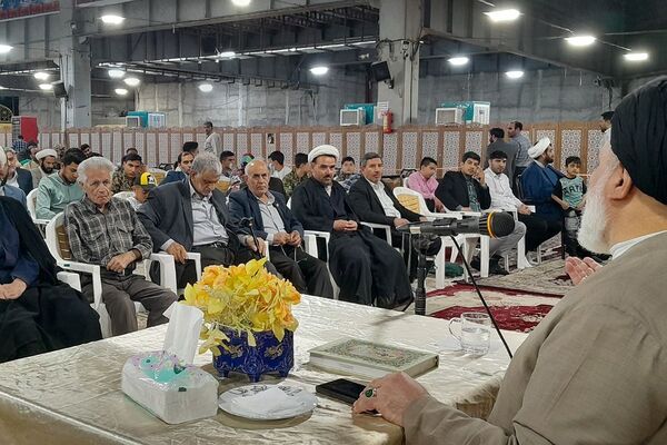 گردهمایی فعالان فرهنگی به‌مناسبت گرامیداشت مقام معلم در ناحیه دو بهارستان 